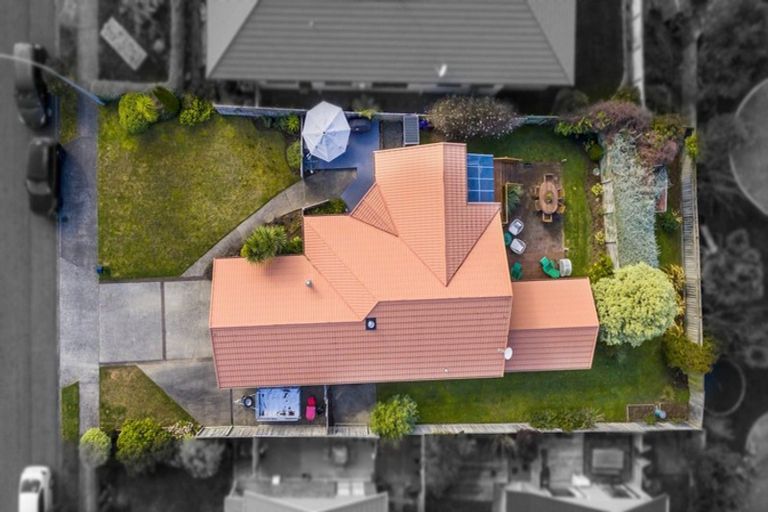 Photo of property in 7 Ormrod Grove, Riverstone Terraces, Upper Hutt, 5018