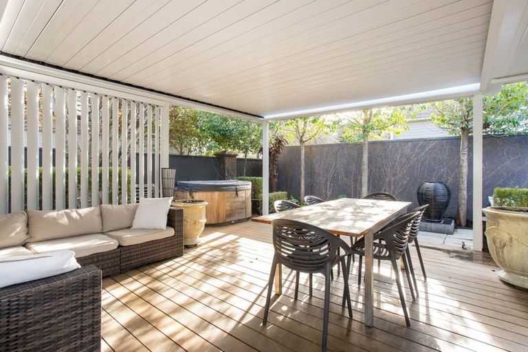 Photo of property in 40 Wroxton Terrace, Merivale, Christchurch, 8014