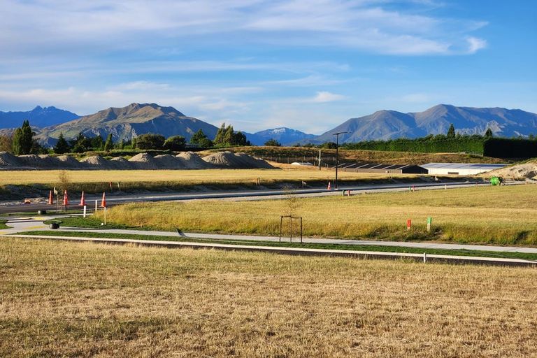 Photo of property in 6 Mason Street, Wanaka, 9305