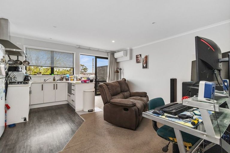 Photo of property in 16u7 Jones Crescent, Melville, Hamilton, 3206