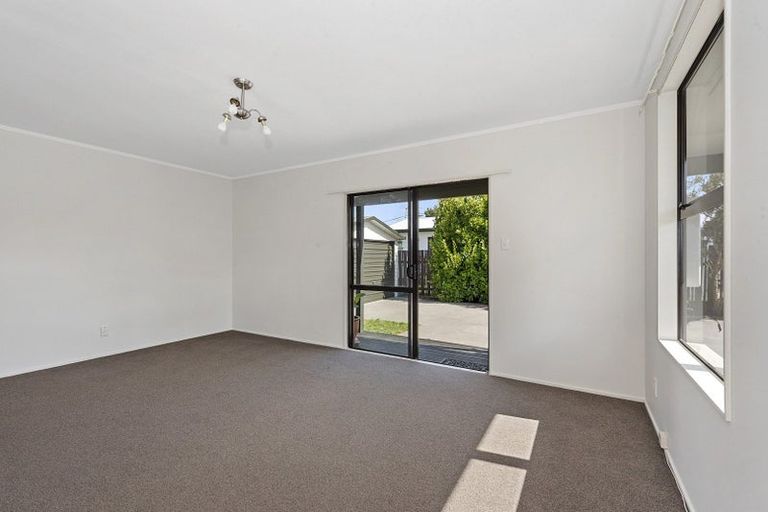 Photo of property in 2 Saxbys Road, Glenview, Hamilton, 3206