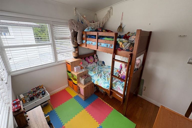 Photo of property in 27 Belle Vue Avenue, Northcote Point, Auckland, 0627