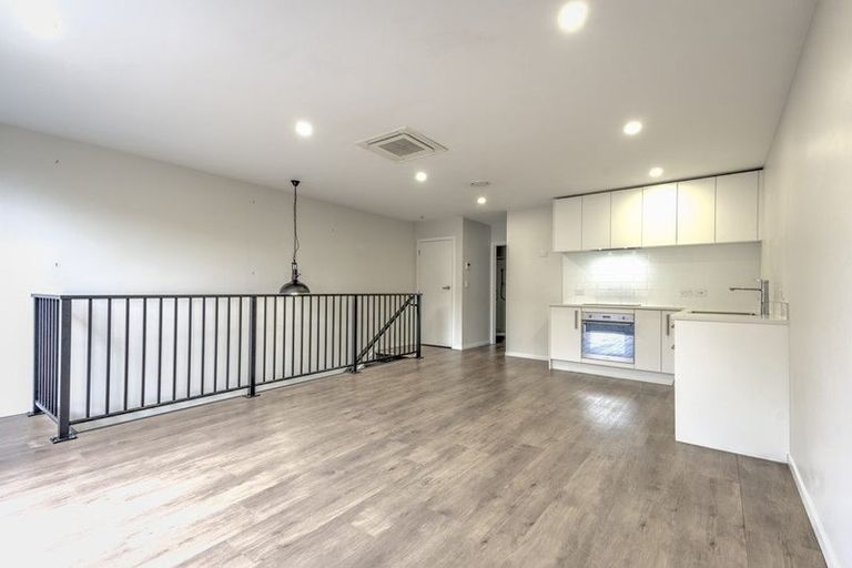 Photo of property in 18 Village Quarter Lane, Frankton, Hamilton, 3204