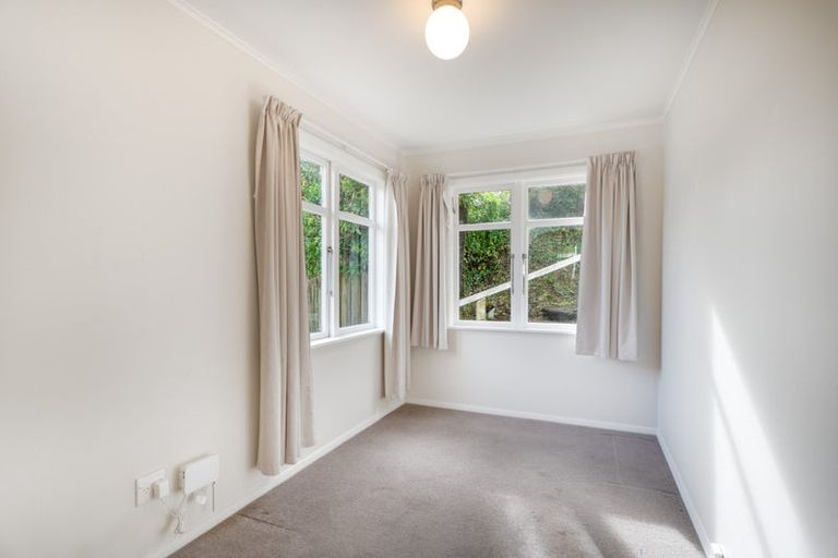 Photo of property in 3 Vautier Avenue, Wadestown, Wellington, 6012