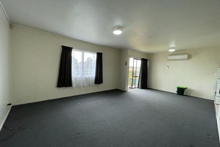 Photo of property in 1/34 Great South Road, Manurewa, Auckland, 2102