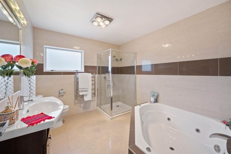 Photo of property in 21a O'halloran Road, Howick, Auckland, 2014