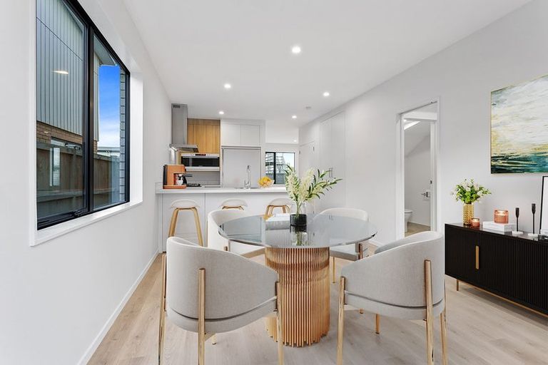 Photo of property in 12 Nuku Place, Manurewa, Auckland, 2102