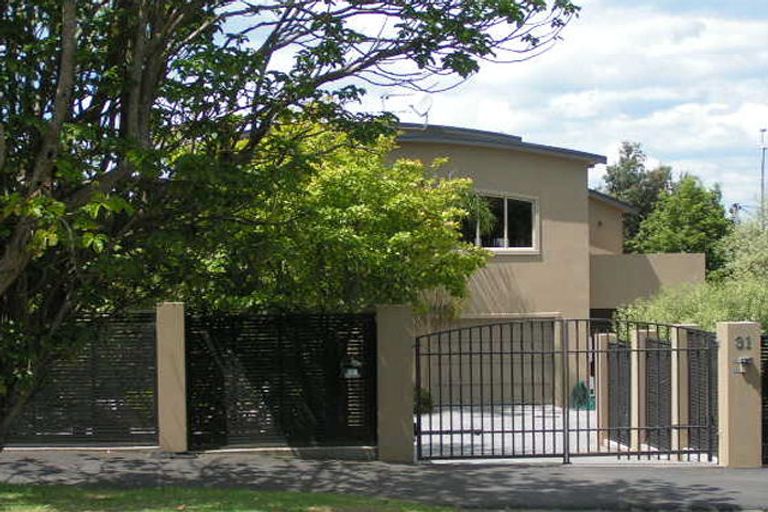 Photo of property in 2/31 Princes Street, Northcote Point, Auckland, 0627