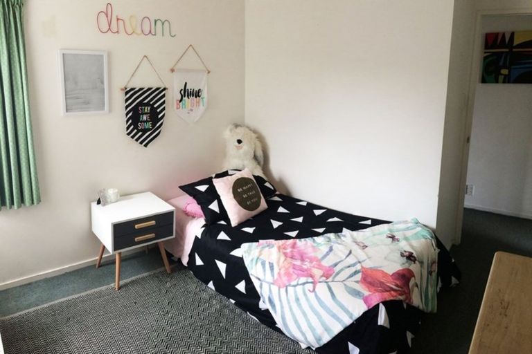 Photo of property in 1/8 Glenburn Place, Papakura, 2110