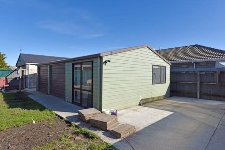 Photo of property in 23 Clydesdale Street, Woolston, Christchurch, 8062