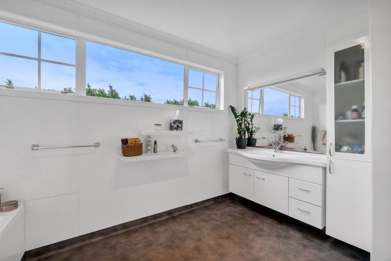 Photo of property in 18 Pembroke Road, Stratford, 4332