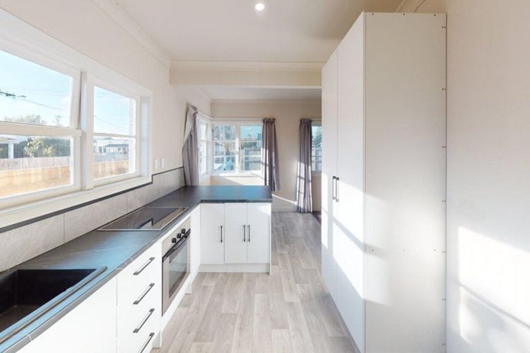 Photo of property in 60 Phillips Street, Sanson, 4817