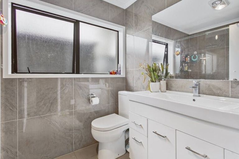 Photo of property in 18 Belinda Avenue, Flat Bush, Auckland, 2023