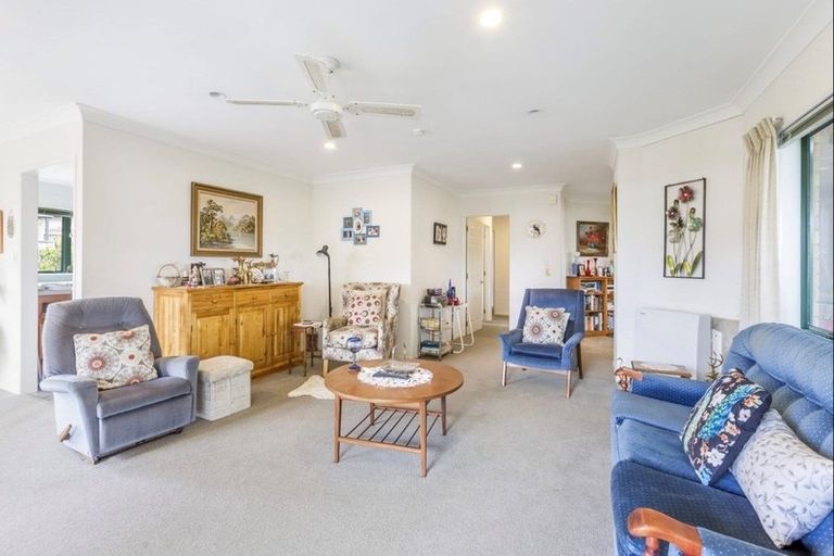 Photo of property in 11a Doment Crescent, Orewa, 0931