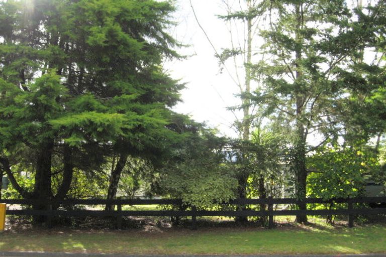 Photo of property in 128 Mckellar Place, Whangamata, 3620