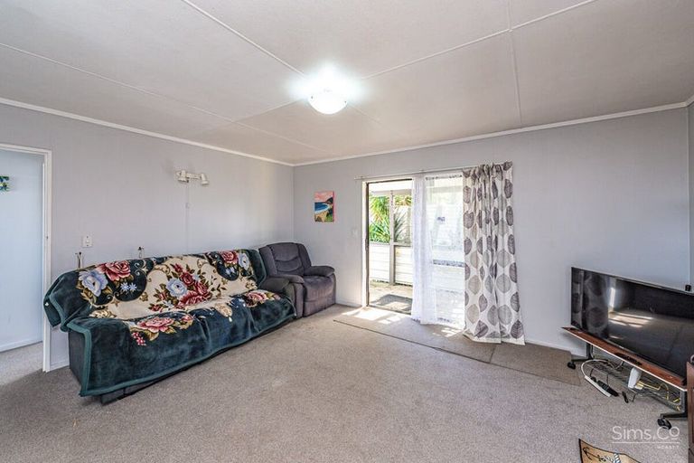 Photo of property in 38 Tongariro Street, Castlecliff, Wanganui, 4501