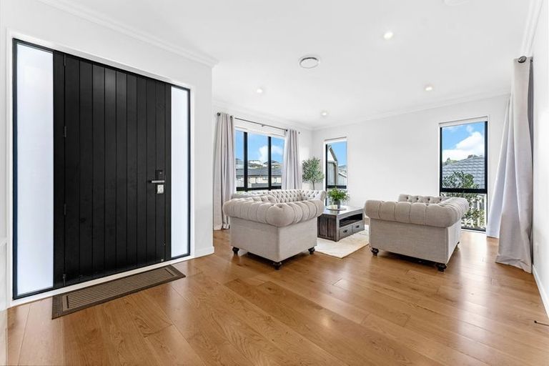 Photo of property in 98 Harriet Johnston Drive, Pokeno, 2402