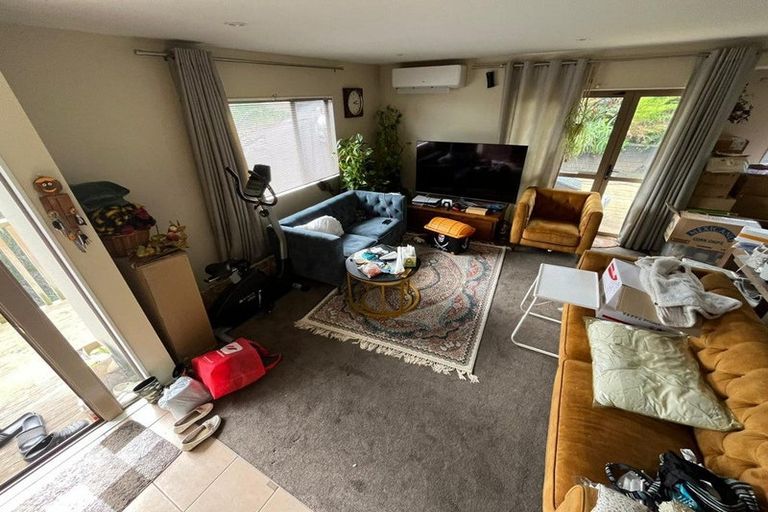 Photo of property in 28 Glengarry Road, Glen Eden, Auckland, 0602