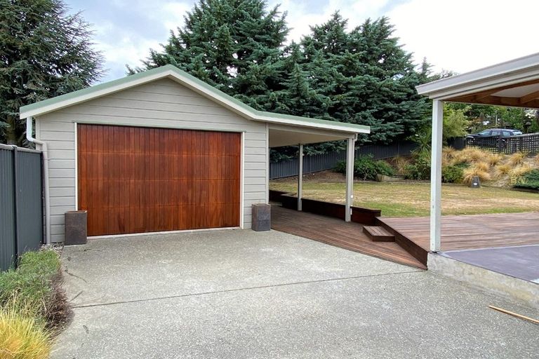 Photo of property in 5 Mount Iron Drive, Wanaka, 9305