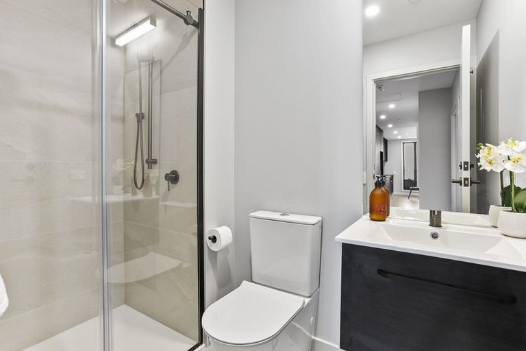 Photo of property in 306/2 Launch Road, Hobsonville, Auckland, 0616