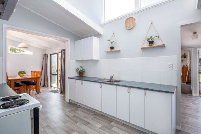 Photo of property in 12 Hooper Street, Tamarau, Gisborne, 4010