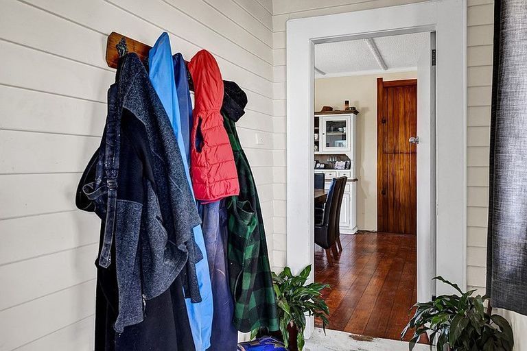 Photo of property in 570 South Road, Hawera, 4672