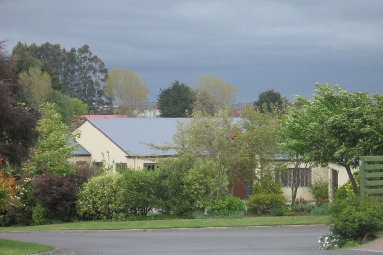 Photo of property in 1/26 Robinson Terrace, Rangatira Park, Taupo, 3330