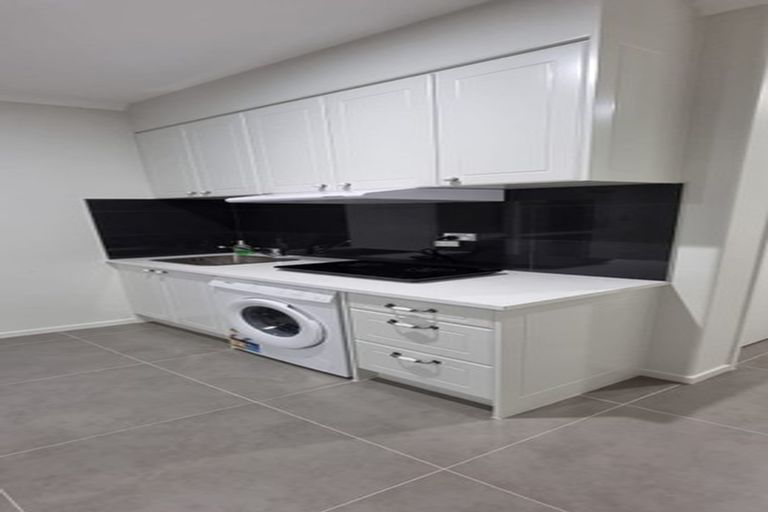 Photo of property in 44a Donegal Park Drive, Flat Bush, Auckland, 2019