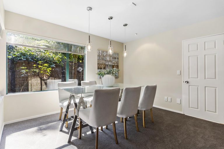 Photo of property in 1/28 Sale Street, Cockle Bay, Auckland, 2014