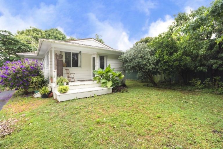 Photo of property in 21 Lina Place, Waiuku, 2123