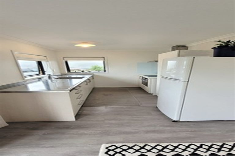 Photo of property in 83 Osprey Drive, Welcome Bay, Tauranga, 3112