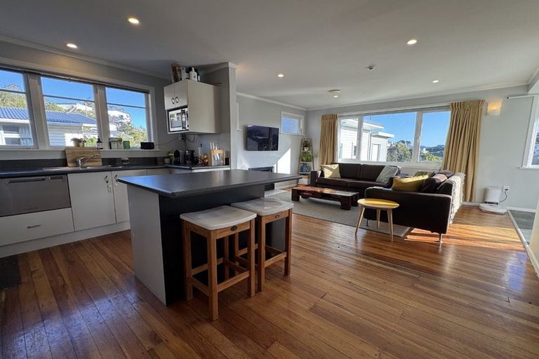 Photo of property in 50 Black Rock Road, Newlands, Wellington, 6037