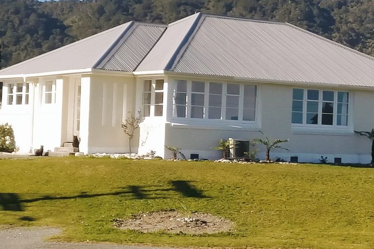 Photo of property in 49 Fitzgerald Street, Cobden, Greymouth, 7802