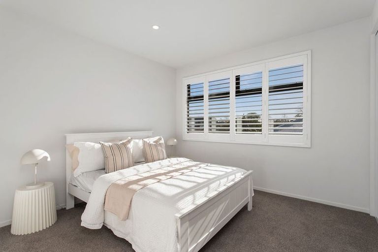 Photo of property in 90c Bryndwr Road, Bryndwr, Christchurch, 8052