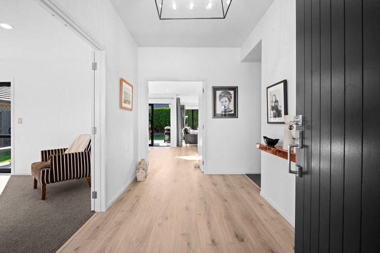 Photo of property in 10 Kentwood Place, Flagstaff, Hamilton, 3210