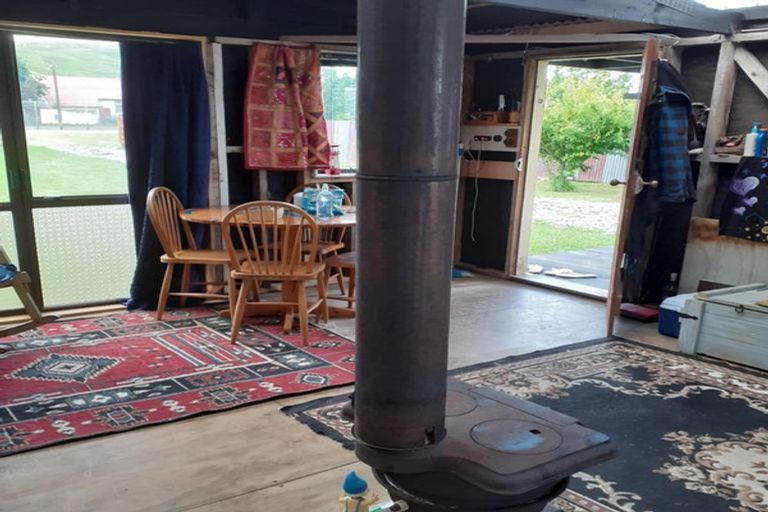 Photo of property in 6 Keppel Street, Porangahau, 4291