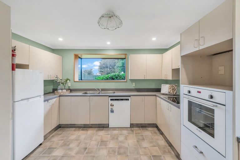 Photo of property in 8 Bridge Street, Southbridge, 7602