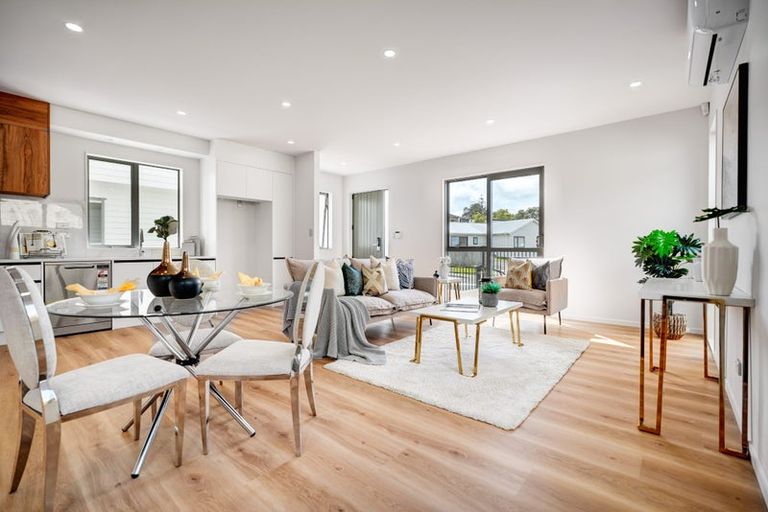 Photo of property in 104a Moire Road, West Harbour, Auckland, 0618