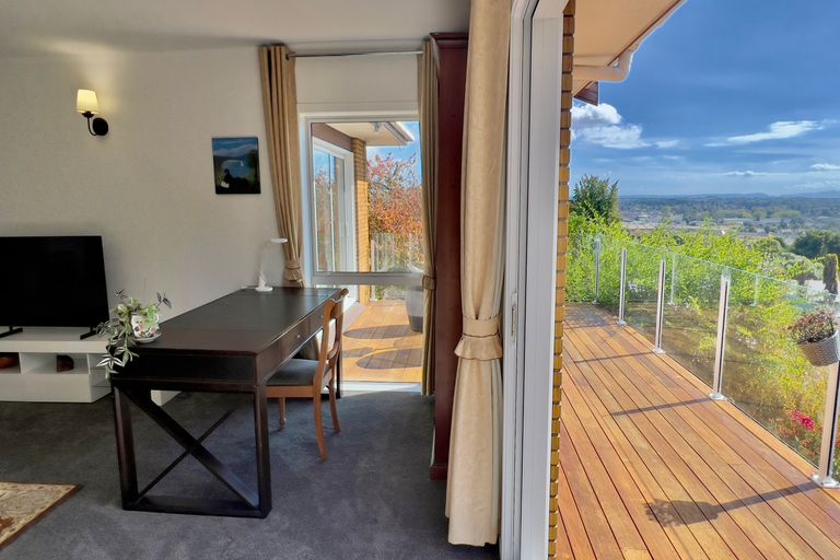 Photo of property in 32 Barberton Terrace, Red Hill, Papakura, 2110