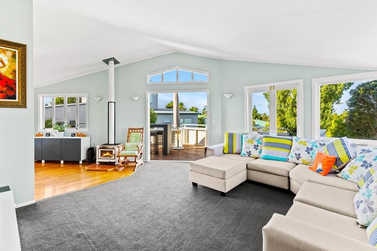 Photo of property in 7 Greenwood Lane, Birkenhead, Auckland, 0626