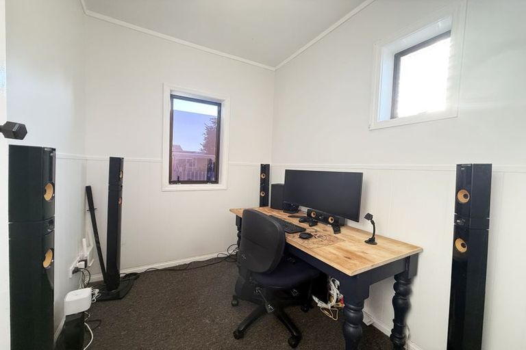 Photo of property in 142 Ross Street, Grasmere, Invercargill, 9810