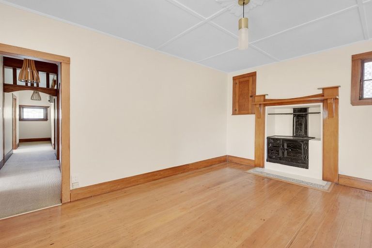 Photo of property in 30 Waimea Road, Nelson South, Nelson, 7010