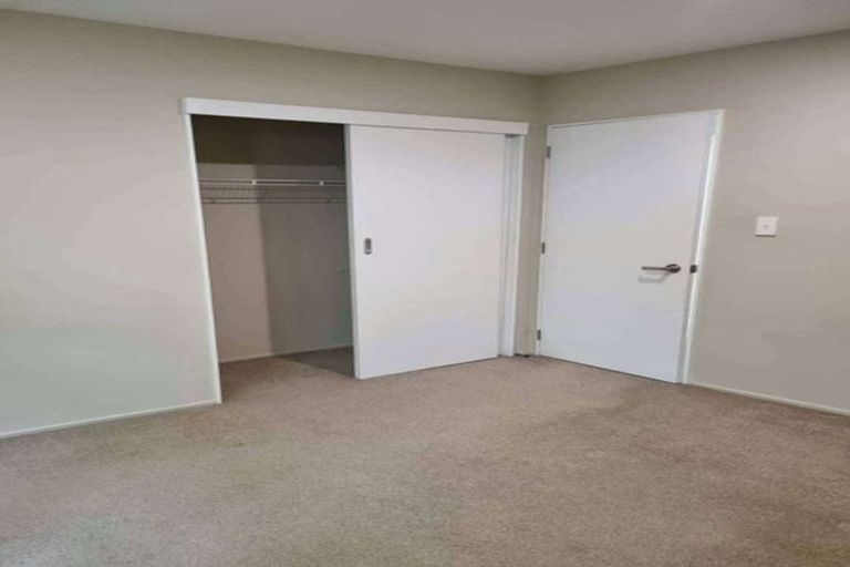 Photo of property in 118a Parkvale Road, Karori, Wellington, 6012
