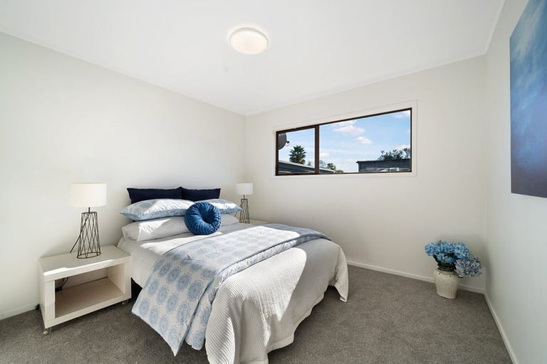 Photo of property in 3/1a Amberley Avenue, Te Atatu South, Auckland, 0610
