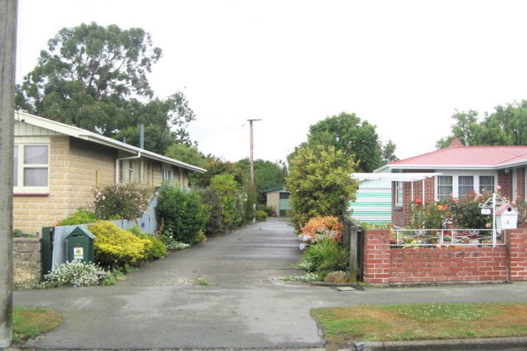 Photo of property in 9 Strathfield Avenue, Dallington, Christchurch, 8061