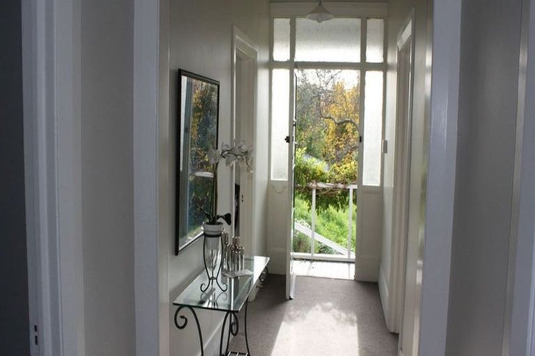 Photo of property in 5 Elm Row, Dunedin Central, Dunedin, 9016