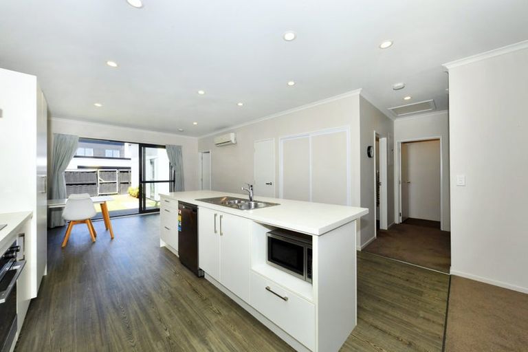 Photo of property in 17 William Dawson Crescent, Wigram, Christchurch, 8025