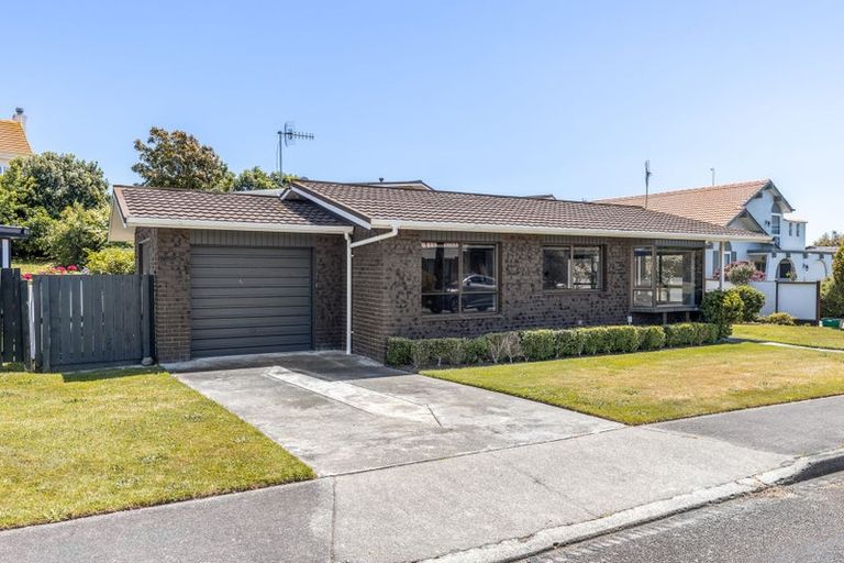 Photo of property in 3a Tudor Court, Paraparaumu Beach, Paraparaumu, 5032