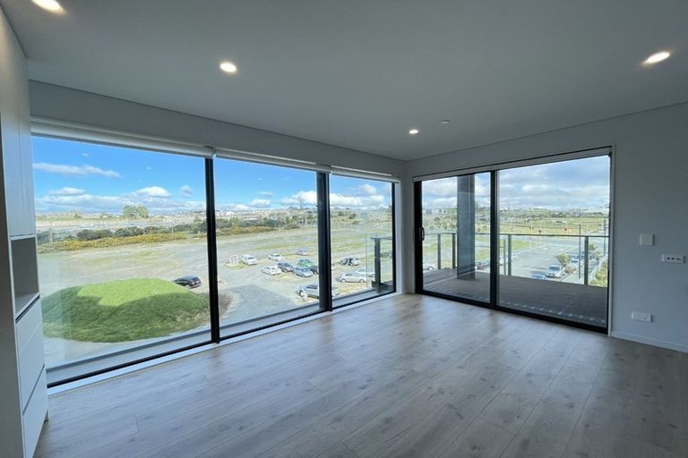 Photo of property in 301/3 Kaipiho Lane, Albany, Auckland, 0632