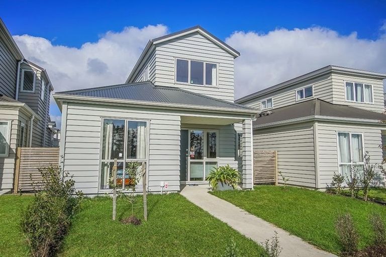 Photo of property in 15 Divide Loop, Takanini, 2112